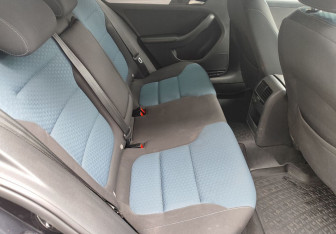 Подержанный автомобиль Volkswagen Jetta Sedan 2013 года (11 фото)