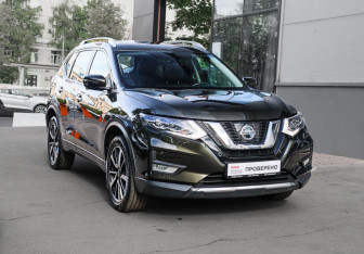 Подержанный автомобиль Nissan X-Trail 2022 года (3 фото)