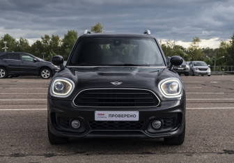 Подержанный автомобиль MINI Countryman 2020 года (14 фото)