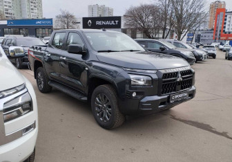 Новый Mitsubishi L200 2024 (3 фото)