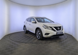 Подержанный автомобиль Nissan Murano Suv 2022 года (3 фото)