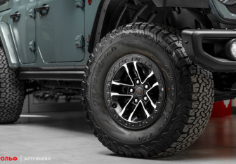 Новый Jeep Wrangler 2025 (3 фото)