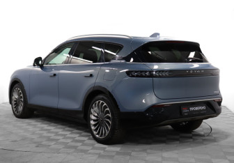 Подержанный автомобиль Voyah Free 2023 года (7 фото)