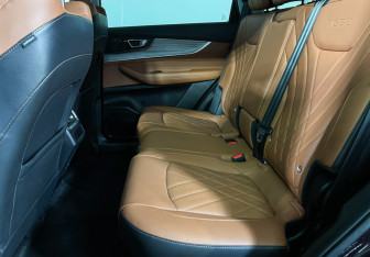 Подержанный автомобиль Chery Tiggo 8 Pro Max 2022 года (10 фото)