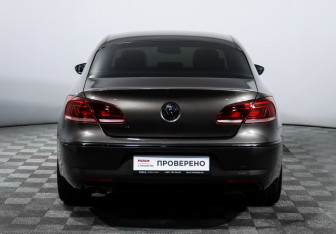 Подержанный автомобиль Volkswagen Passat CC 2013 года (6 фото)