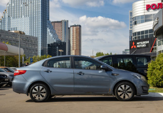Подержанный автомобиль Kia Rio Sedan 2012 года (3 фото)