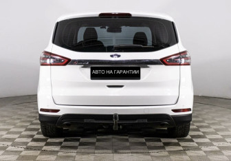 Подержанный автомобиль Ford S-MAX 2018 года (4 фото)