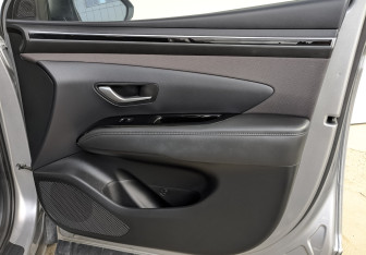 Подержанный автомобиль Hyundai Tucson 2023 года (23 фото)
