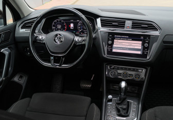Подержанный автомобиль Volkswagen Tiguan 2017 года (11 фото)