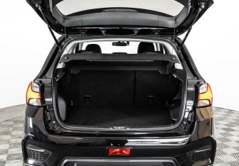 Подержанный автомобиль Mitsubishi ASX 2021 года (20 фото)