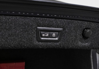 Подержанный автомобиль BMW M5 Sedan 2019 года (24 фото)