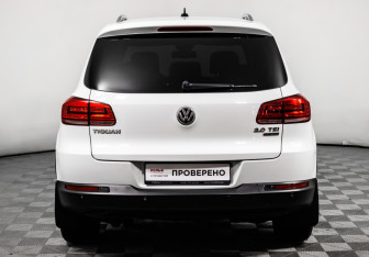 Подержанный автомобиль Volkswagen Tiguan 2016 года (6 фото)