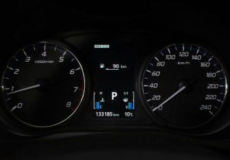 Подержанный автомобиль Mitsubishi Outlander 2012 года (12 фото)