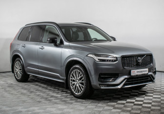 Подержанный автомобиль Volvo XC90 2020 года (3 фото)