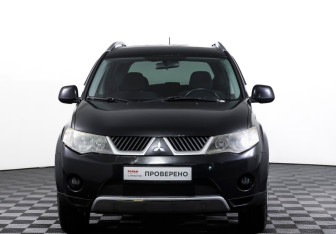 Подержанный автомобиль Mitsubishi Outlander 2007 года (2 фото)