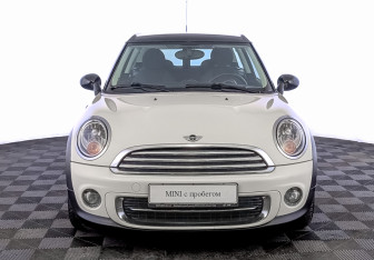 Подержанный автомобиль MINI Clubman Hatchback 2012 года (2 фото)