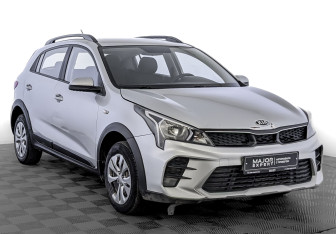 Подержанный автомобиль Kia Rio Hatchback 2021 года (3 фото)