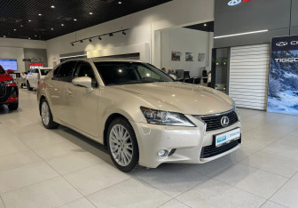 Подержанный автомобиль Lexus GS 2012 года (3 фото)