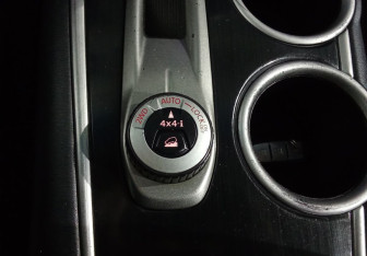 Подержанный автомобиль Nissan Pathfinder 2016 года (15 фото)