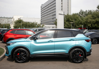 Подержанный автомобиль Geely Coolray 2024 года (6 фото)