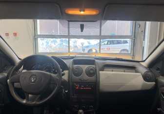 Подержанный автомобиль Renault Duster 2018 года (7 фото)