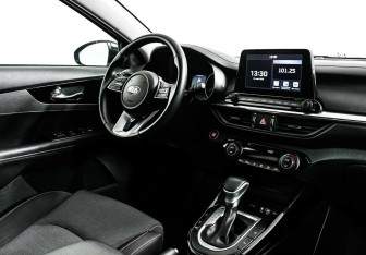 Подержанный автомобиль Kia Cerato Sedan 2021 года (9 фото)