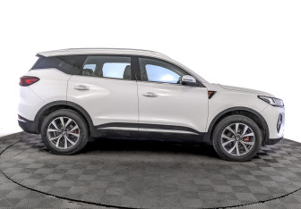 Подержанный автомобиль Chery Tiggo 7 Pro Max 2024 года (4 фото)
