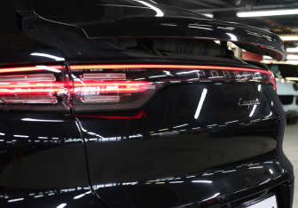 Подержанный автомобиль Porsche Cayenne 2020 года (27 фото)