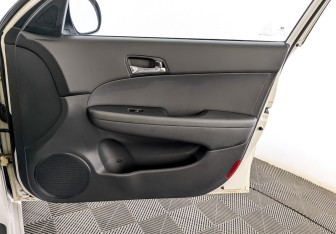 Подержанный автомобиль Hyundai i30 Hatchback 2011 года (24 фото)