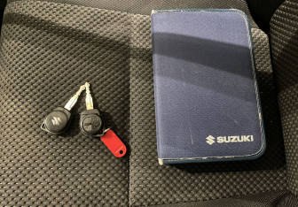 Подержанный автомобиль Suzuki Grand Vitara 2011 года (16 фото)