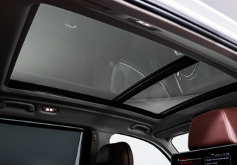 Подержанный автомобиль BMW X7 2020 года (18 фото)