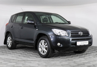 Подержанный автомобиль Toyota RAV4 2008 года (3 фото)