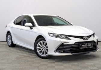 Подержанный автомобиль Toyota Camry Sedan 2021 года (3 фото)