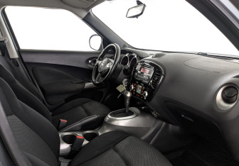 Подержанный автомобиль Nissan Juke 2014 года (13 фото)