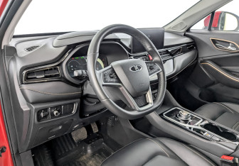 Подержанный автомобиль Москвич 3е 2023 года (16 фото)