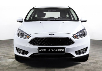 Подержанный автомобиль Ford Focus Hatchback 2018 года (2 фото)