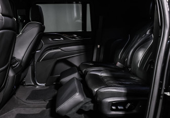 Подержанный автомобиль Cadillac Escalade Suv 2022 года (12 фото)