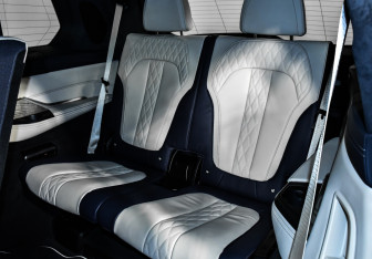 Подержанный автомобиль BMW X7 2019 года (15 фото)