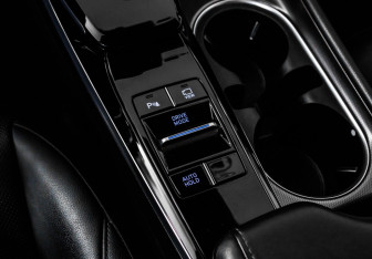 Подержанный автомобиль Hyundai Sonata 2020 года (18 фото)