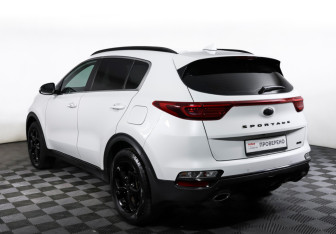Подержанный автомобиль Kia Sportage 2021 года (7 фото)