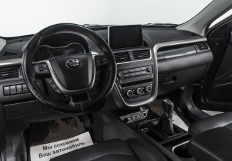 Подержанный автомобиль FAW Besturn X80 2019 года (7 фото)