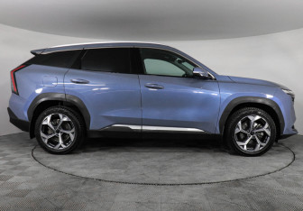 Подержанный автомобиль Geely Atlas 2024 года (4 фото)