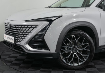 Подержанный автомобиль Changan UNI-T 2023 года (17 фото)