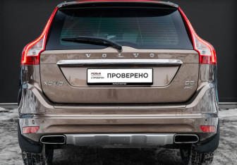 Подержанный автомобиль Volvo XC60 2013 года (6 фото)