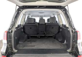 Подержанный автомобиль Toyota Land Cruiser Suv 2019 года (10 фото)