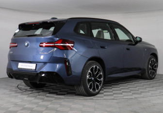Новый BMW X3 2025 (2 фото)