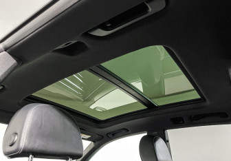 Подержанный автомобиль Audi Q8 2018 года (18 фото)