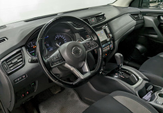 Подержанный автомобиль Nissan Qashqai 2021 года (13 фото)