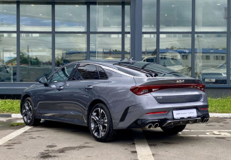 Подержанный автомобиль Kia K5 2024 года (7 фото)