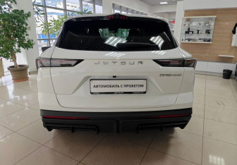 Подержанный автомобиль Jetour Dashing 2024 года (6 фото)